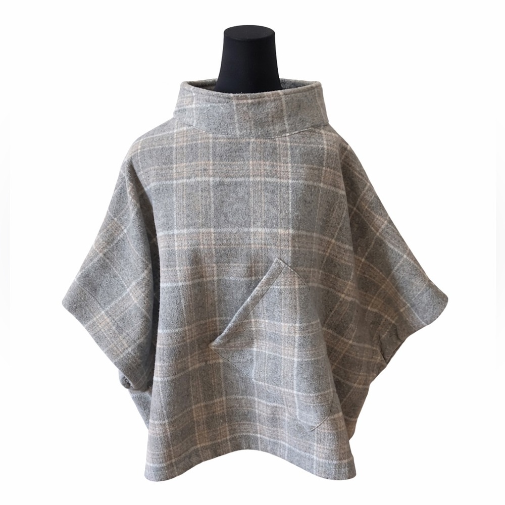 NWT World Market Gray Plaid Turtleneck Poncho Cape One Size